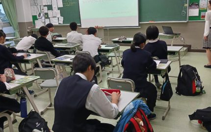 出前講座「ホタルと環境問題の関係性について」