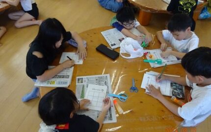 出前講座「新聞紙エコバック」(8/1)